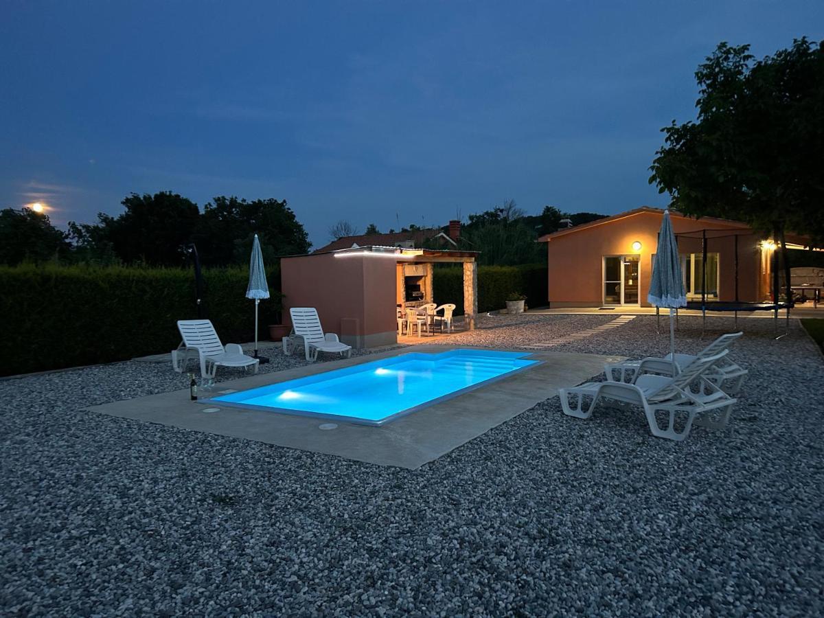 Dora House With Wifi And Outdoor Swimming Pool Villa Pula Luaran gambar