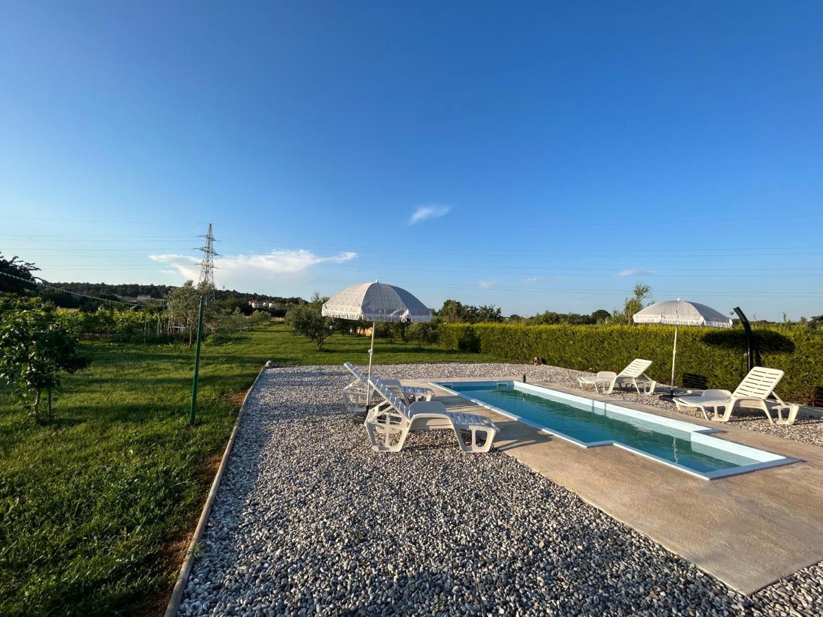 Dora House With Wifi And Outdoor Swimming Pool Villa Pula Luaran gambar